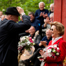 ... a hat to greet The Queen with (Photo: Ned Alley / NTB scanpix)